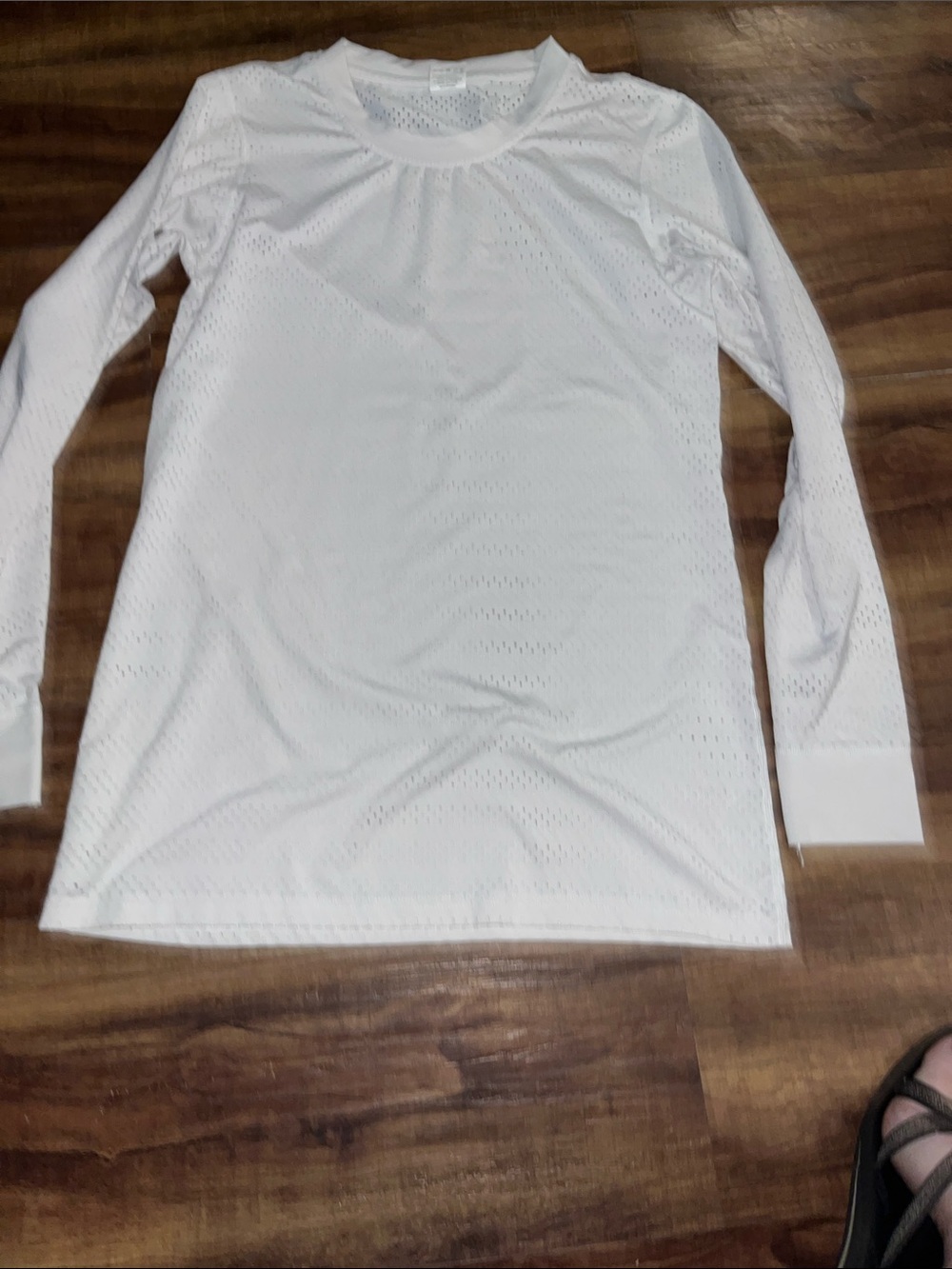 ZYIA Active Chill White Perforated Performance Long Sleeve Top Medium